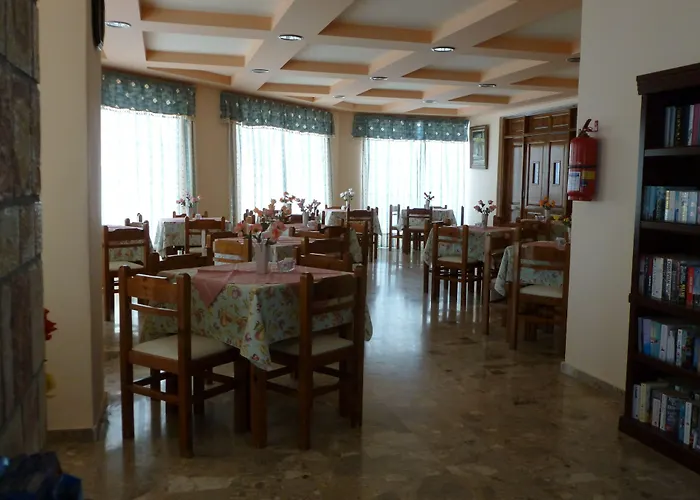 _Kamari Bay Hotel