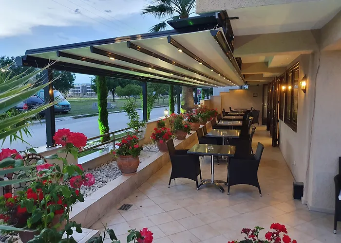 Tropicana Paralía