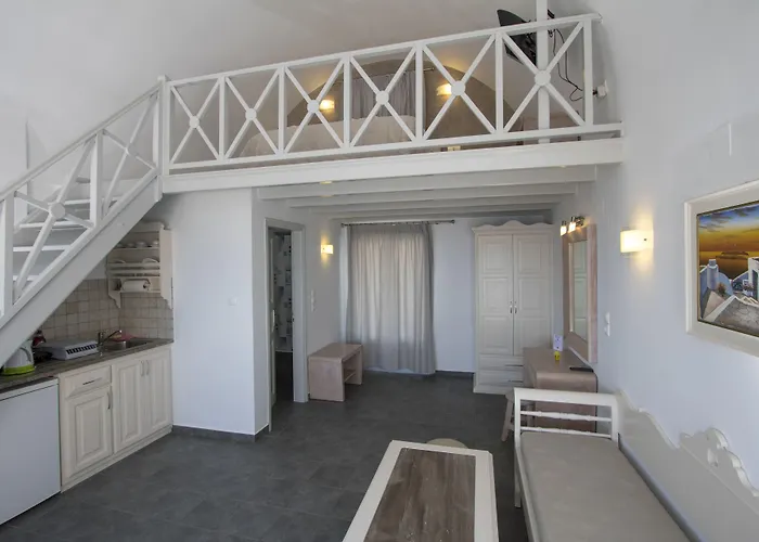 Erato Apartments