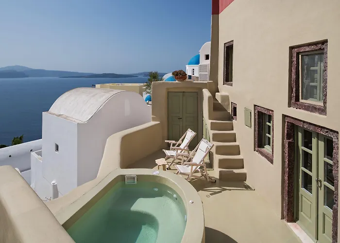Cosmoia Cave House