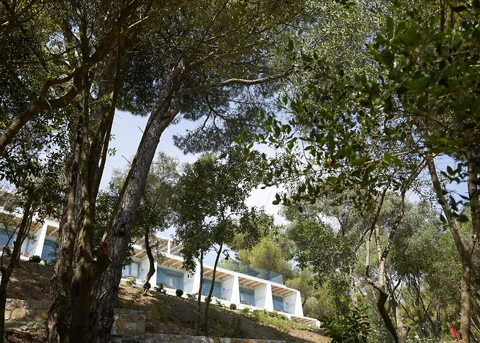 Elivi Skiathos Κουκουναριές