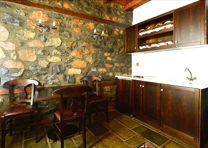 Rouga Mountain Boutique Suites & Spa
