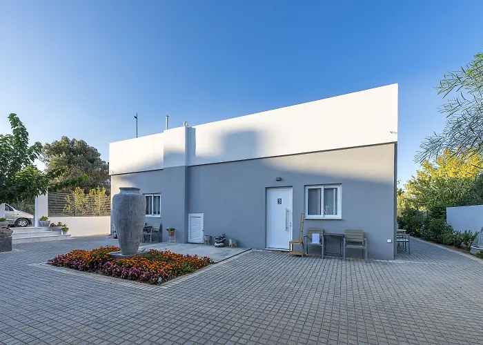 Comfort Stay Athens Airport - Free Shuttle From And To The Airport