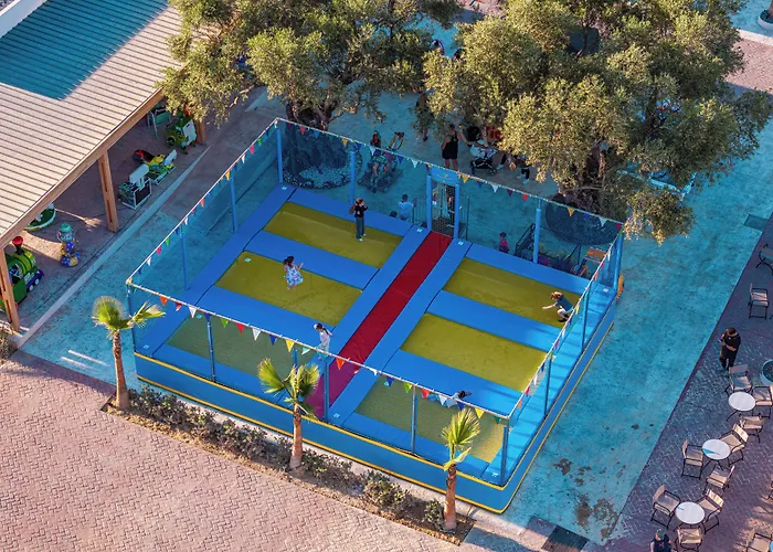 Caretta Paradise Resort & Waterpark Tragaki