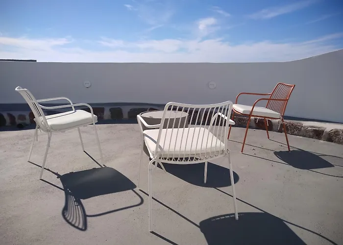 Sol-Mate Suites
