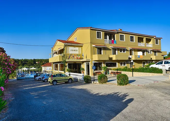 Ionis Hotel Troianata