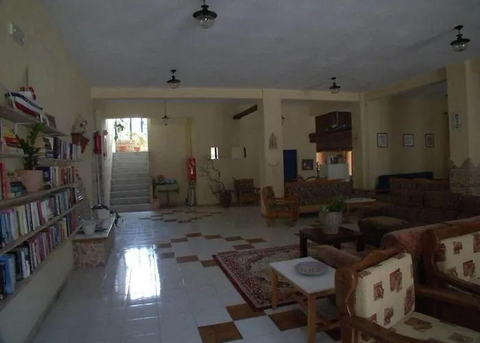 Hotel Sofia Marathókampos