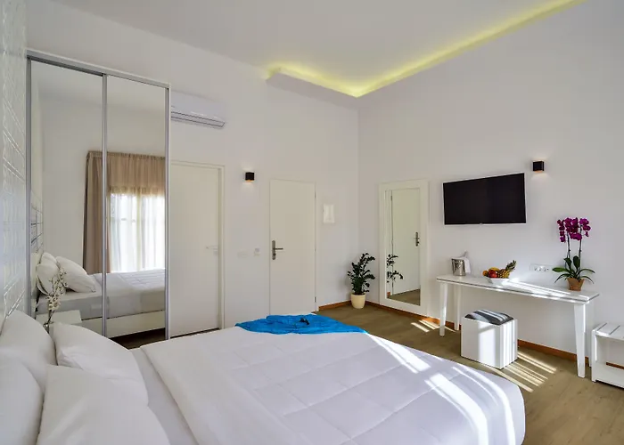 Elia Portou Luxury Residence
