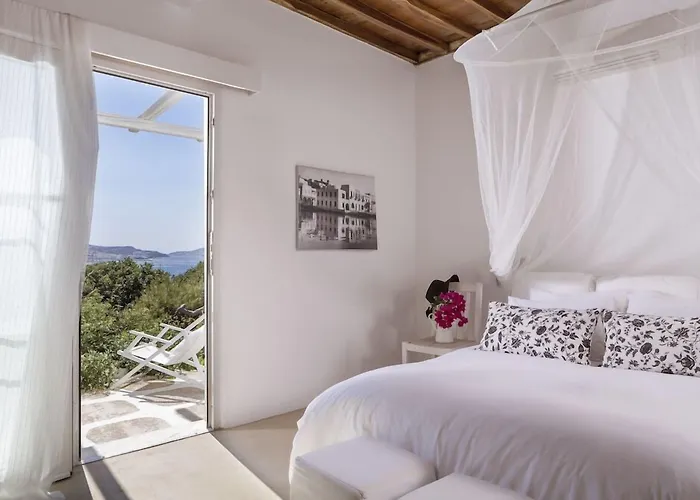 Rhenia Mykonos Hotel & Bungalows Tourlos