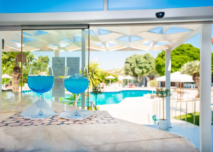 Happy Days Hotel, Adults Only Theológos