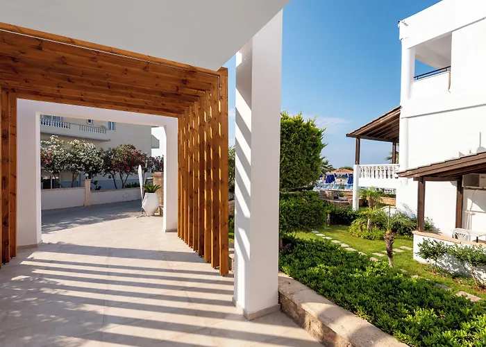 Elvita Beach Hotel