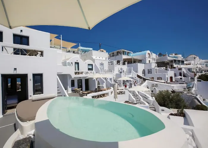 Chic Hotel Santorini Firostefani