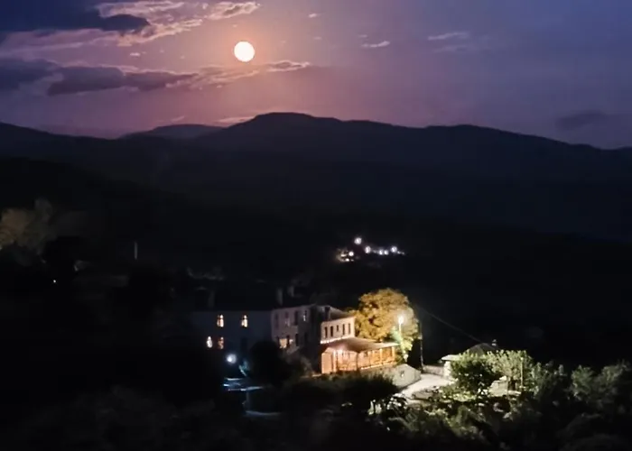Ξενώνας Σελήνη Βίτσα