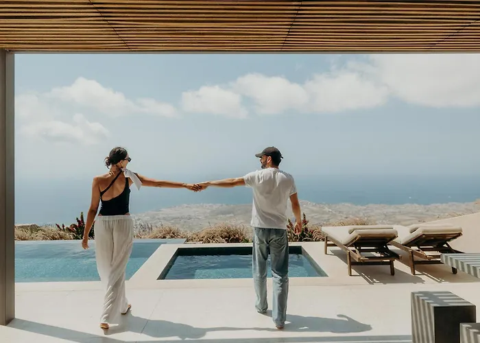 Santorini Sky, Luxury Resort Pyrgos Kallistis