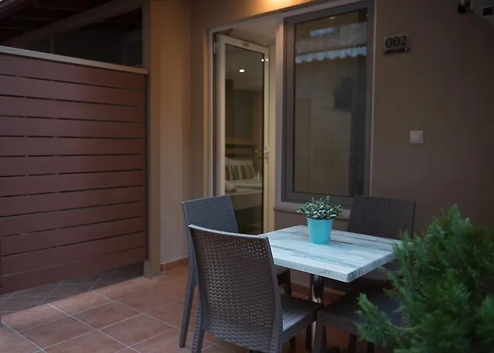 Ammos Beach Seaside Luxury Suites Hotel