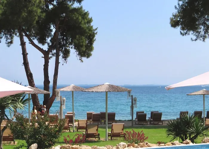 Aroma Beach Bungalows