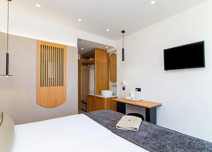 Aeolos Beach Resort Malia