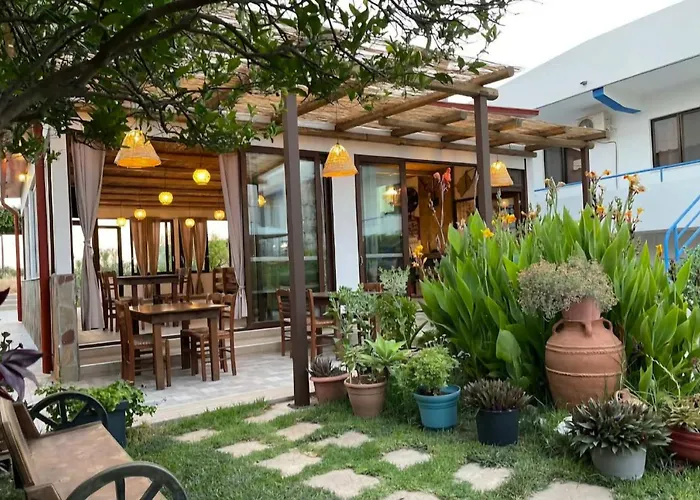 Evi Apartments And Studios