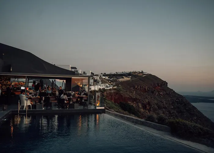 West East Suites Ημεροβίγλι