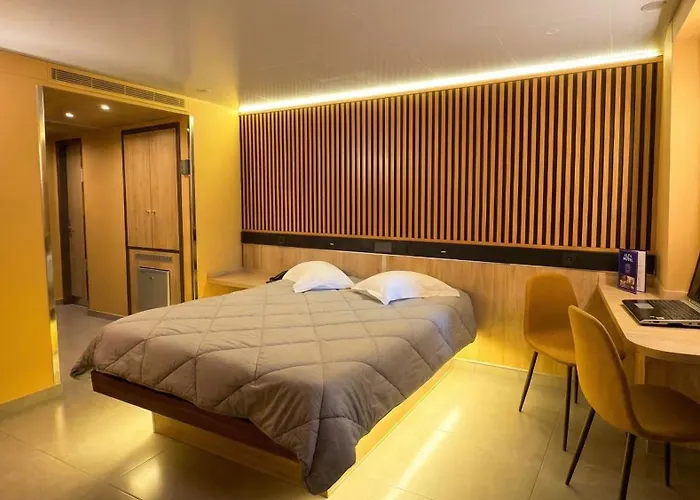 Alfa Hotel