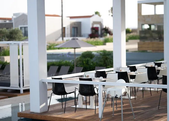 Pelagos Suites Hotel & Spa