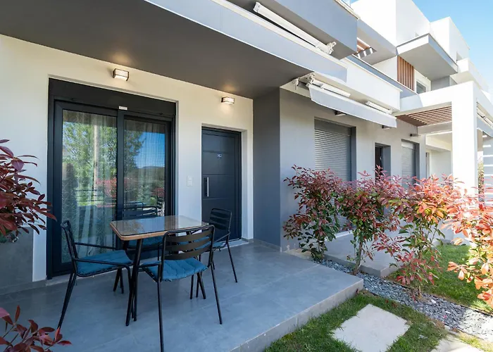 Thalassa & Thalassa Prive Residential Complex