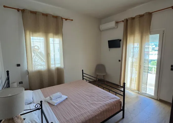Molos Beach Rooms Κίσσαμος
