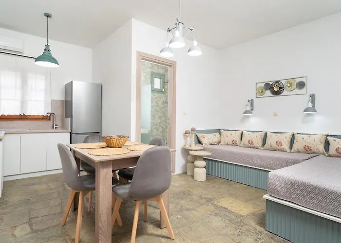 Giola Bungalows Sirines Astris