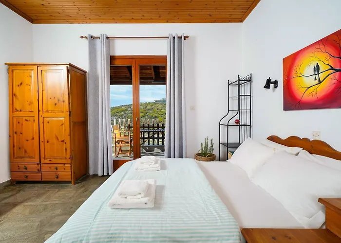Giola Bungalows Sirines Astris