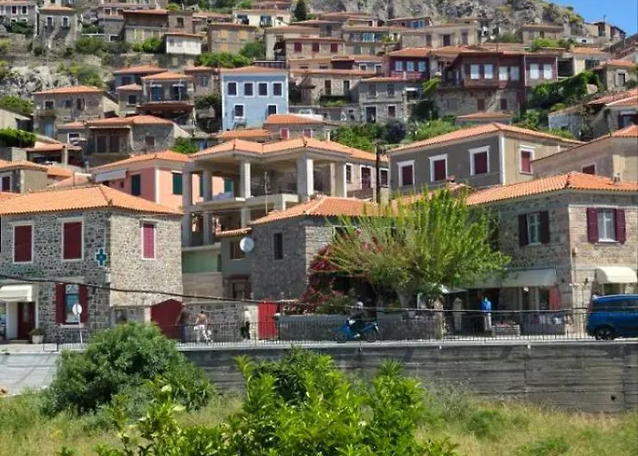 Hotel Adonis Mithimna