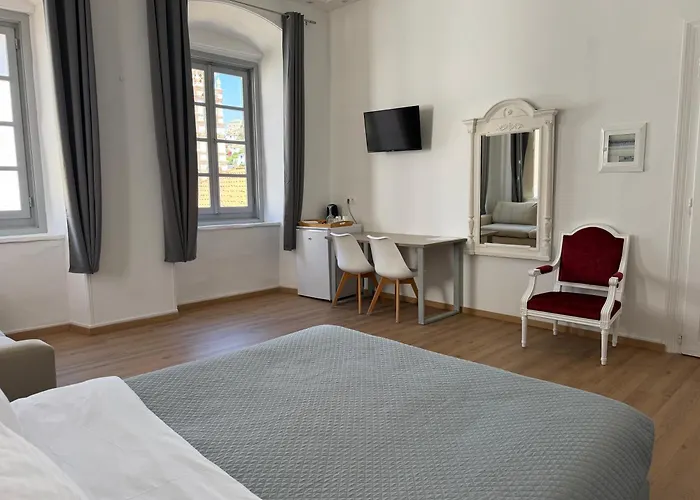 Douskos Guesthouse