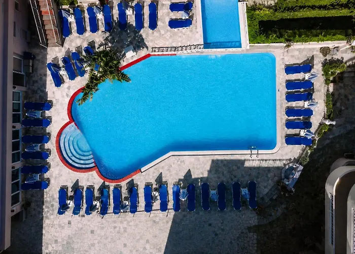 Planos Beach Hotel