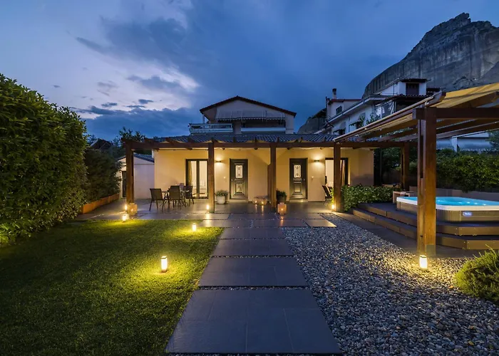 Meteora Boutique E