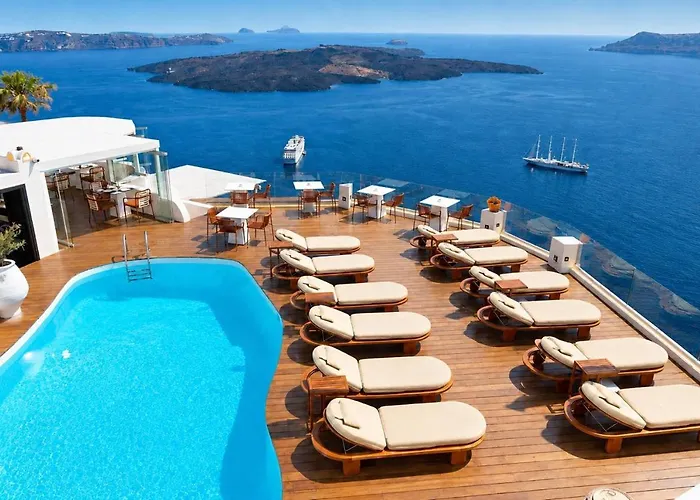 Sun Rocks Boutique Hotel - Caldera View Suites & Sunset Dining Experience