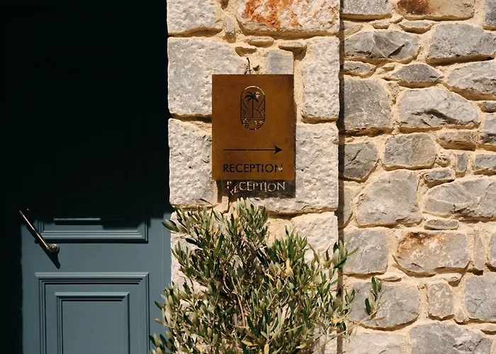 Kourmas Suites