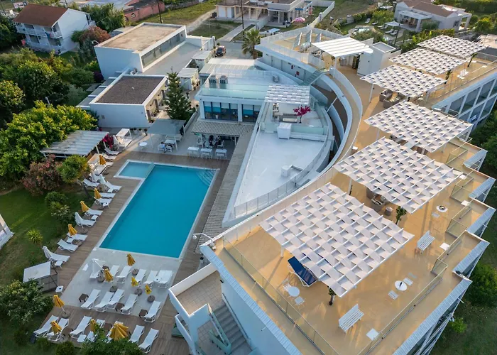 Nasos & Resort