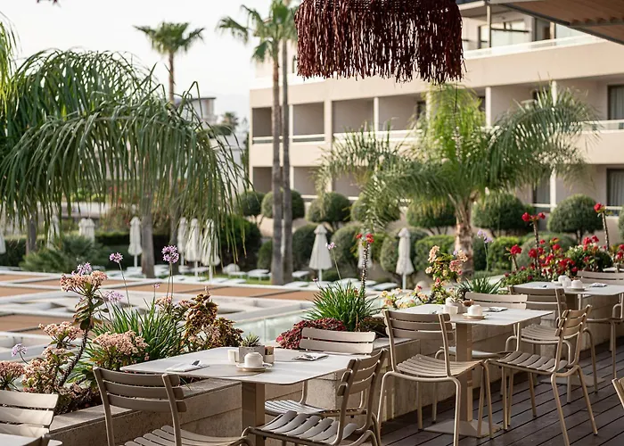 Avra Imperial Hotel