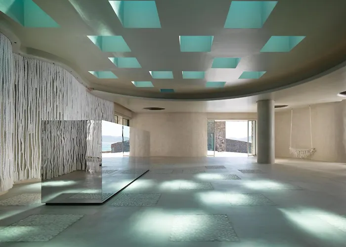 Mykonos Riviera Hotel & Spa, A Member Of Small Luxury Hotels Of The World Tourlos