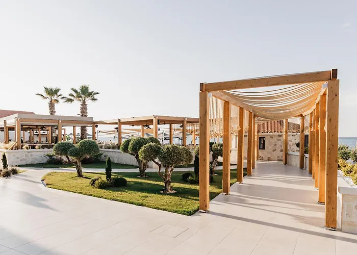 Hotel Golden Sun Néa Meságkala