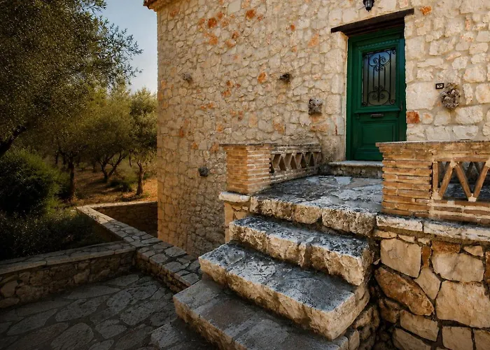 Revera Traditional Stone Villas, Apartments & Studios Keri