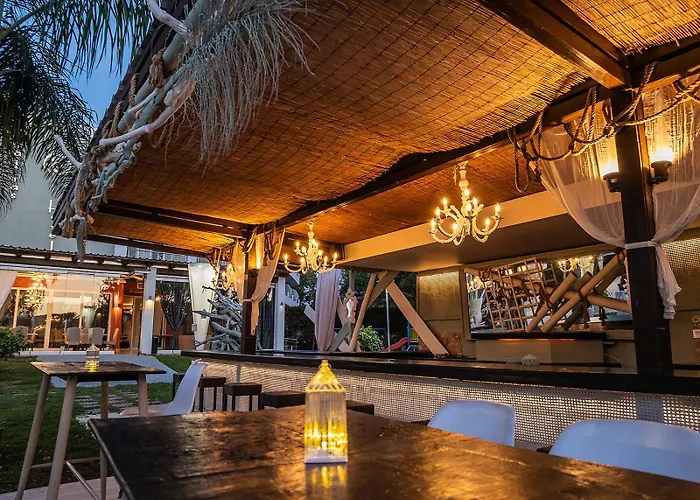 Amalias Hotel Κουρούτα