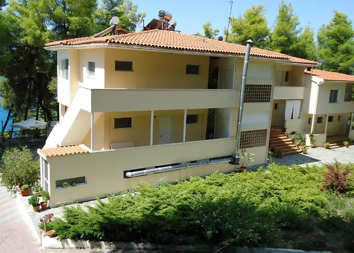 Dryades Hotel