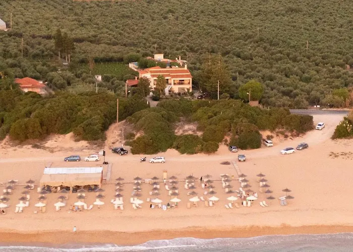 Lagouvardos Beach House Μαραθόπολη