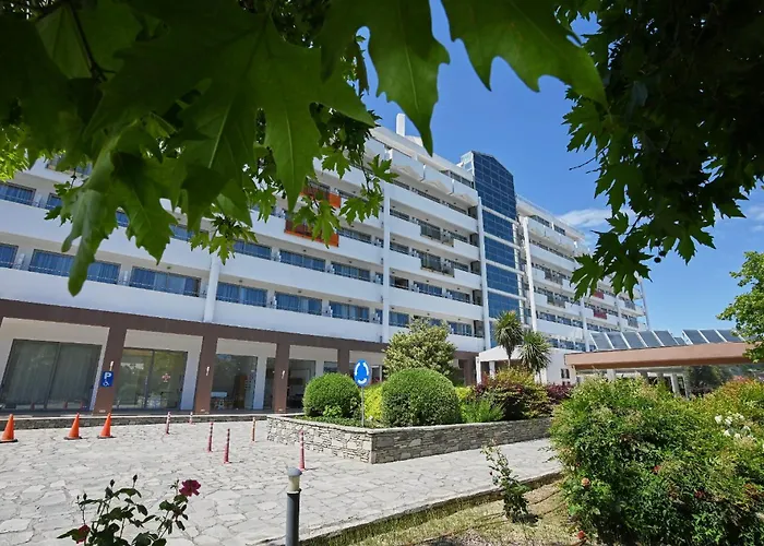 Cronwell Platamon All-Inclusive