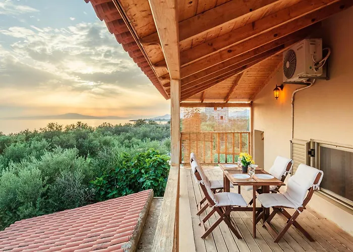 Selinitsa Stone Studio - Mani Seaview Retreat