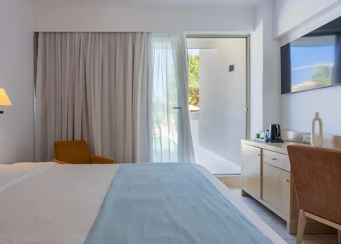 Paralos Rodos Lifestyle Kolymbia
