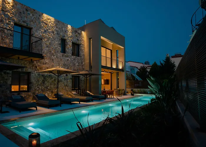 Capital Luxury Suites