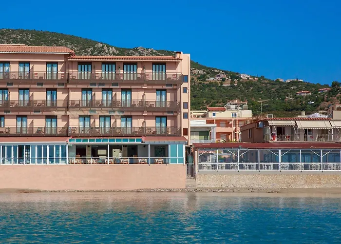 Flisvos Hotel