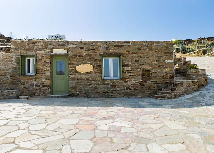 Imarkellis Tinos Boutique s