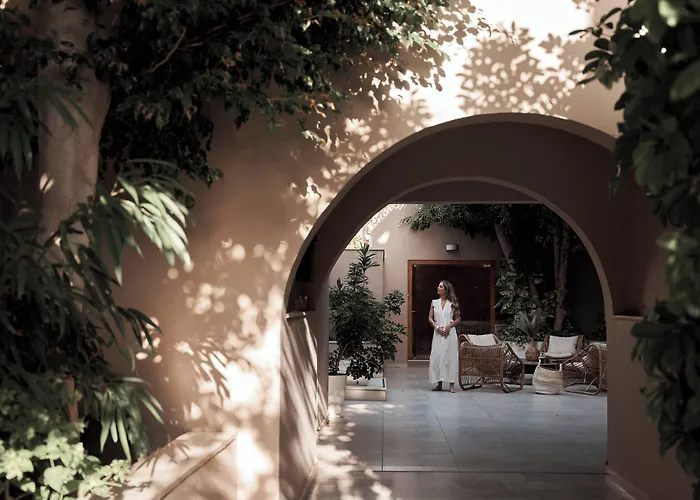 Troulis Apart-Hotel Bali 